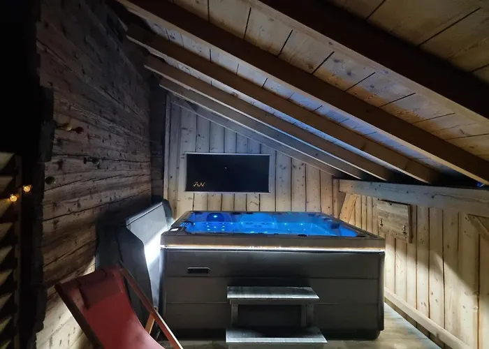 Le Maz'eau Avec Jacuzzi